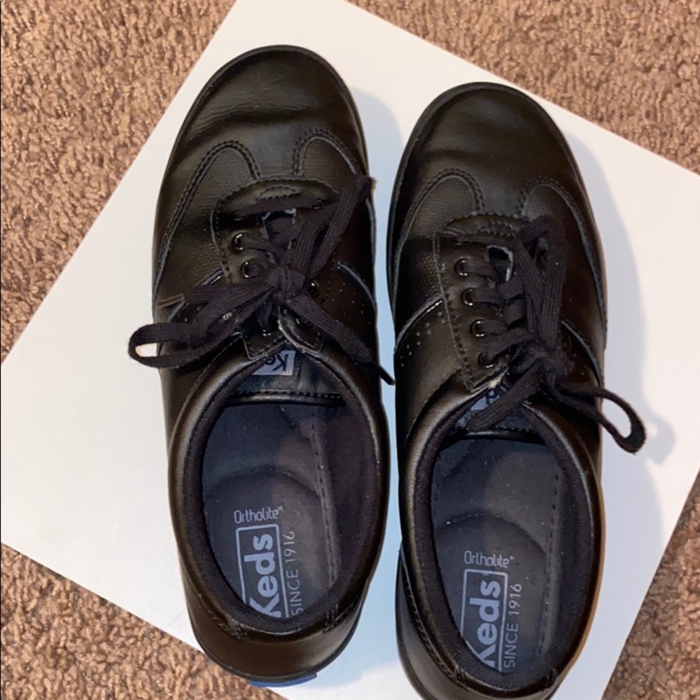 black keds